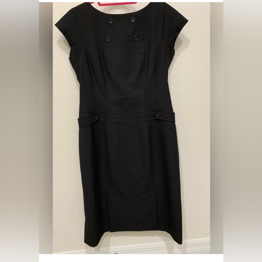 Tahari Arthur S. Levine Womems Boat Neck Short Sleeve Sheath Dress Black